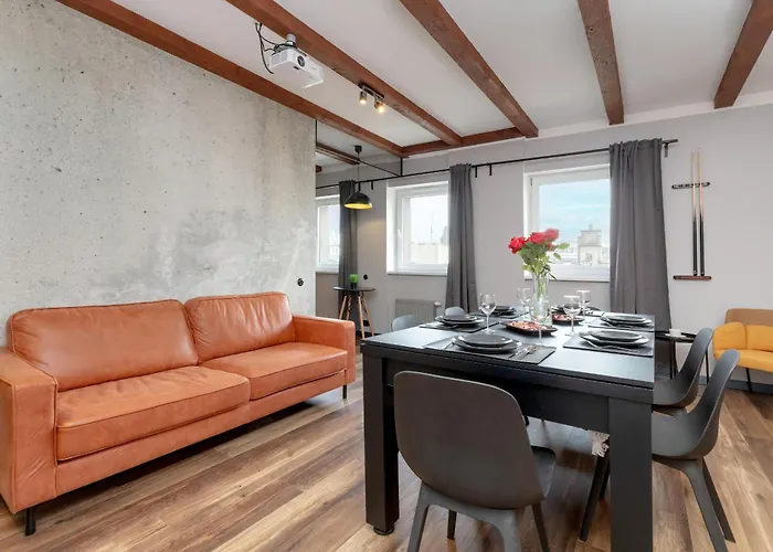 Wyjatkowy Apartament Z Projektorem I Stolem Bilardowym W Centrum Gdyni By Noclegi Renters