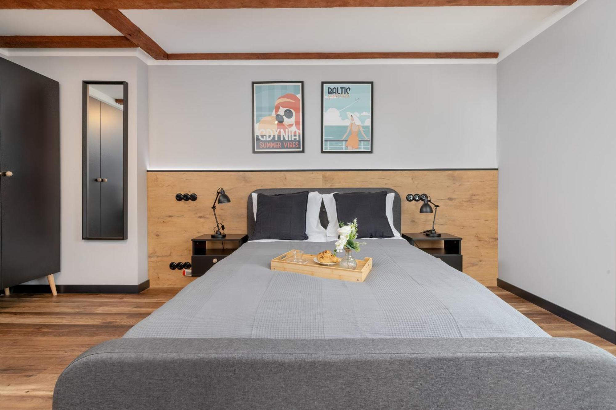 Apartment Wyjatkowy Z Projektorem I Stolem Bilardowym W Centrum Gdyni By Renters *