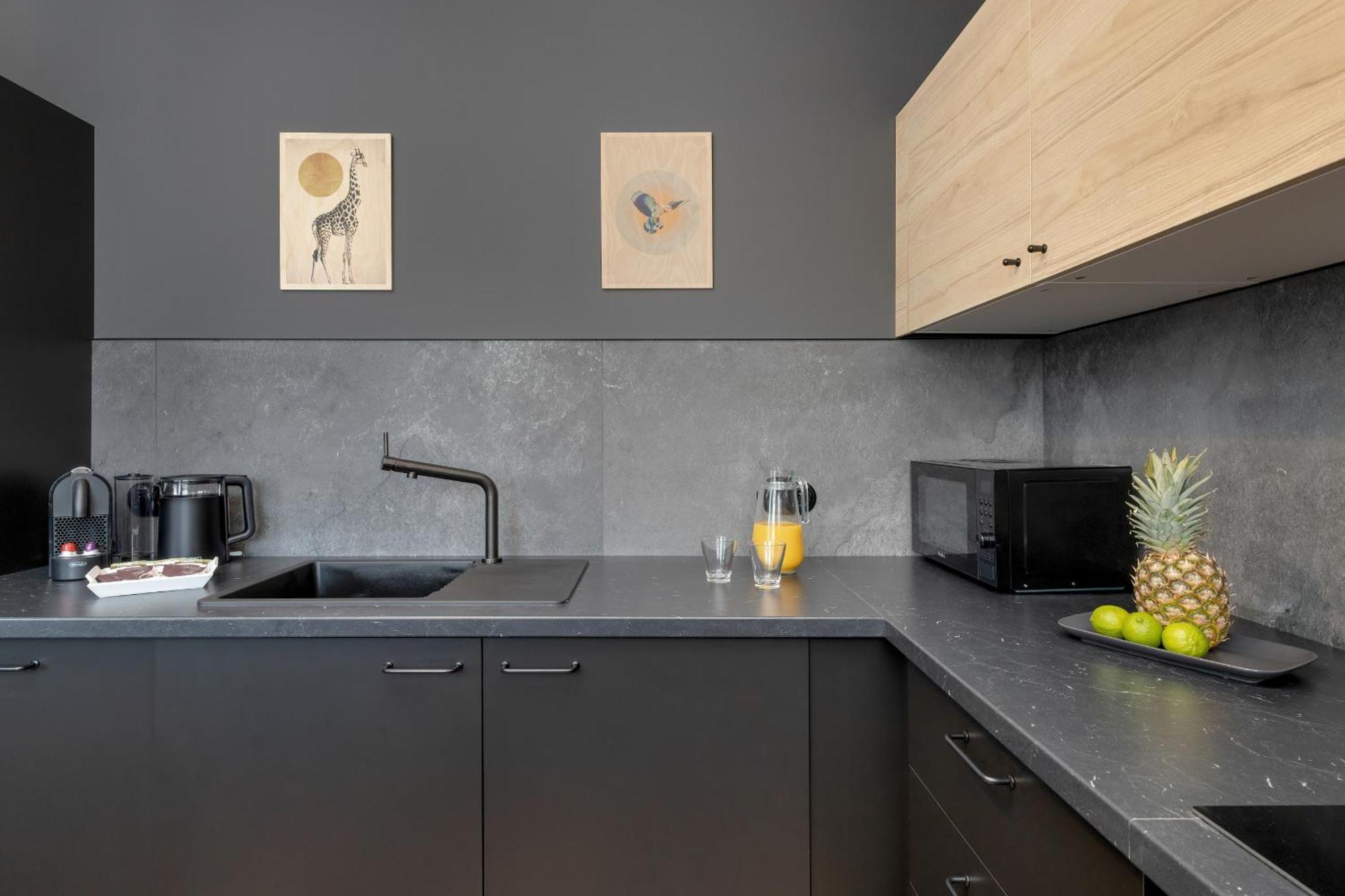 Wyjatkowy Z Projektorem I Stolem Bilardowym W Centrum Gdyni By Renters Apartment