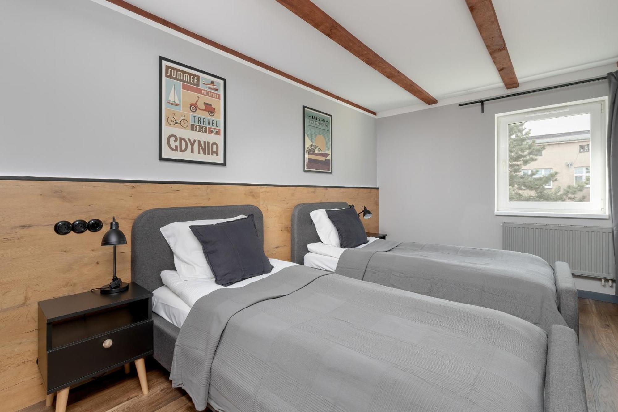 Wyjatkowy Z Projektorem I Stolem Bilardowym W Centrum Gdyni By Renters Apartment