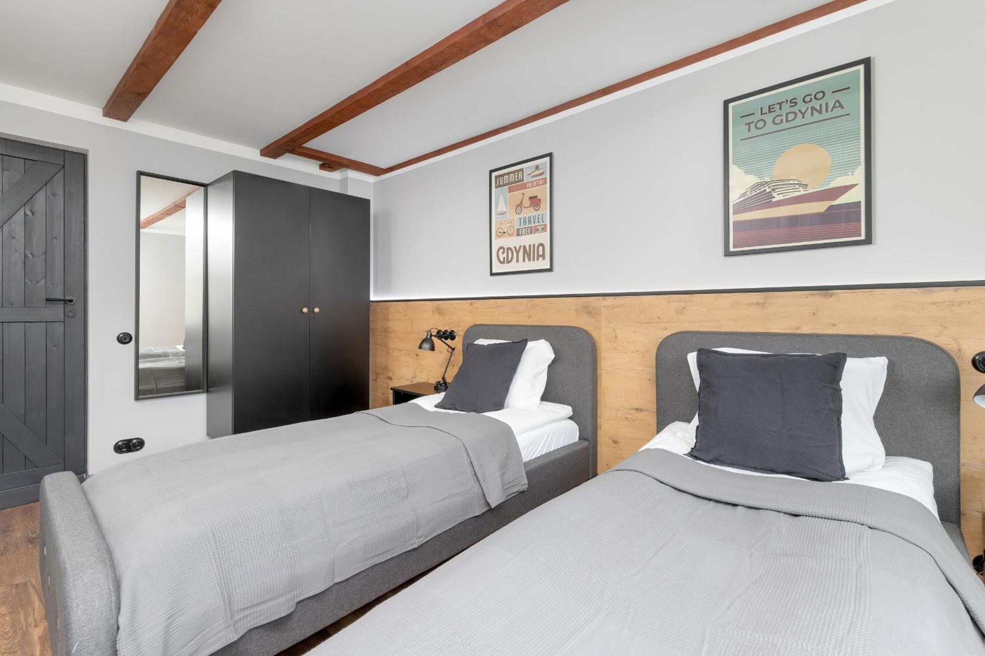 Apartment Wyjatkowy Z Projektorem I Stolem Bilardowym W Centrum Gdyni By Renters