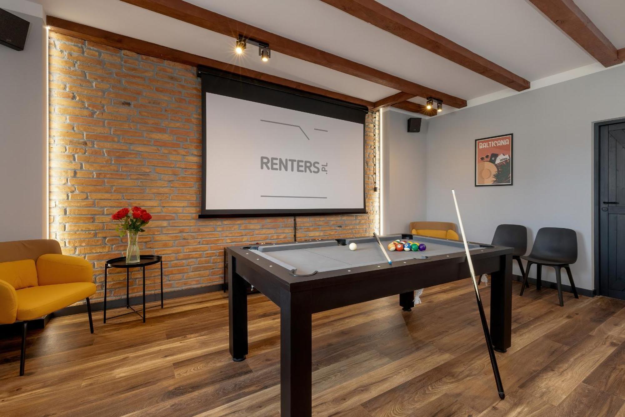 Apartment Wyjatkowy Z Projektorem I Stolem Bilardowym W Centrum Gdyni By Renters Gdynia